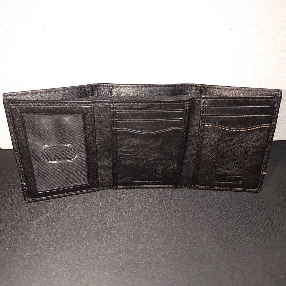 NEW Guess trifold wallet
